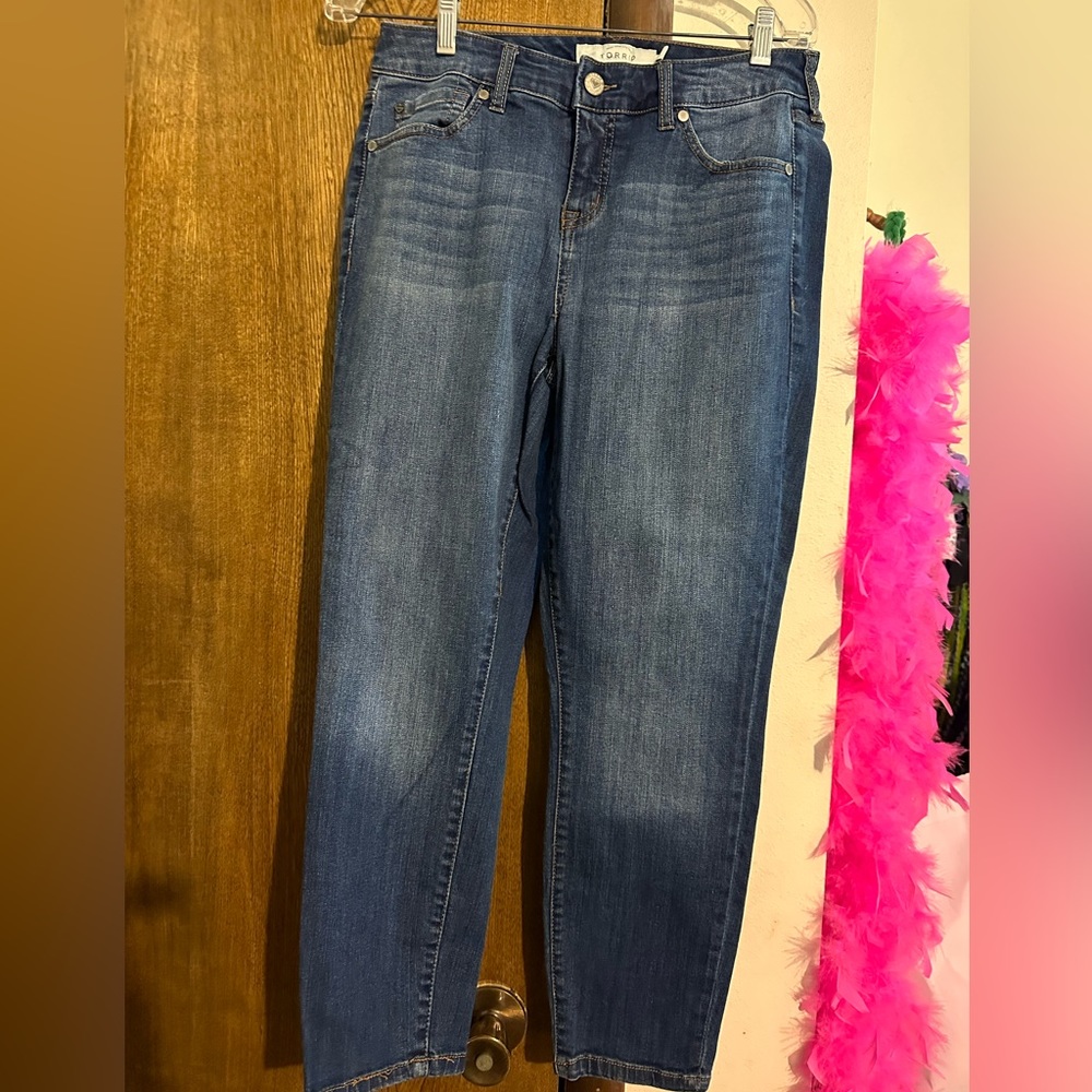 Torrid Girlfriend jeans. EUC. Size 10R.